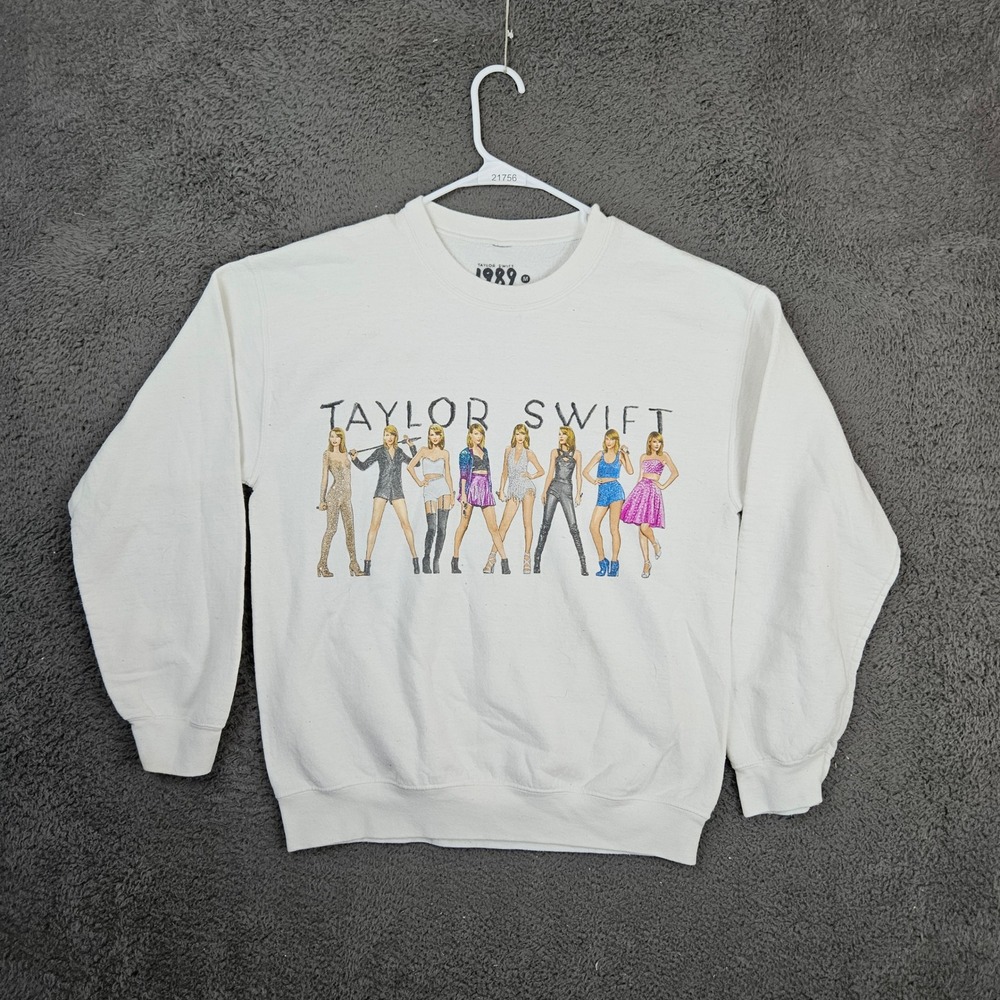 Taylor Swift 1989 Taylors Version Cream Graphic Crewneck Sweatshirt Womens M